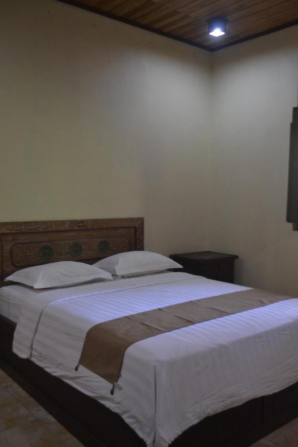 Hotel Batukaras Kalaras Εξωτερικό φωτογραφία