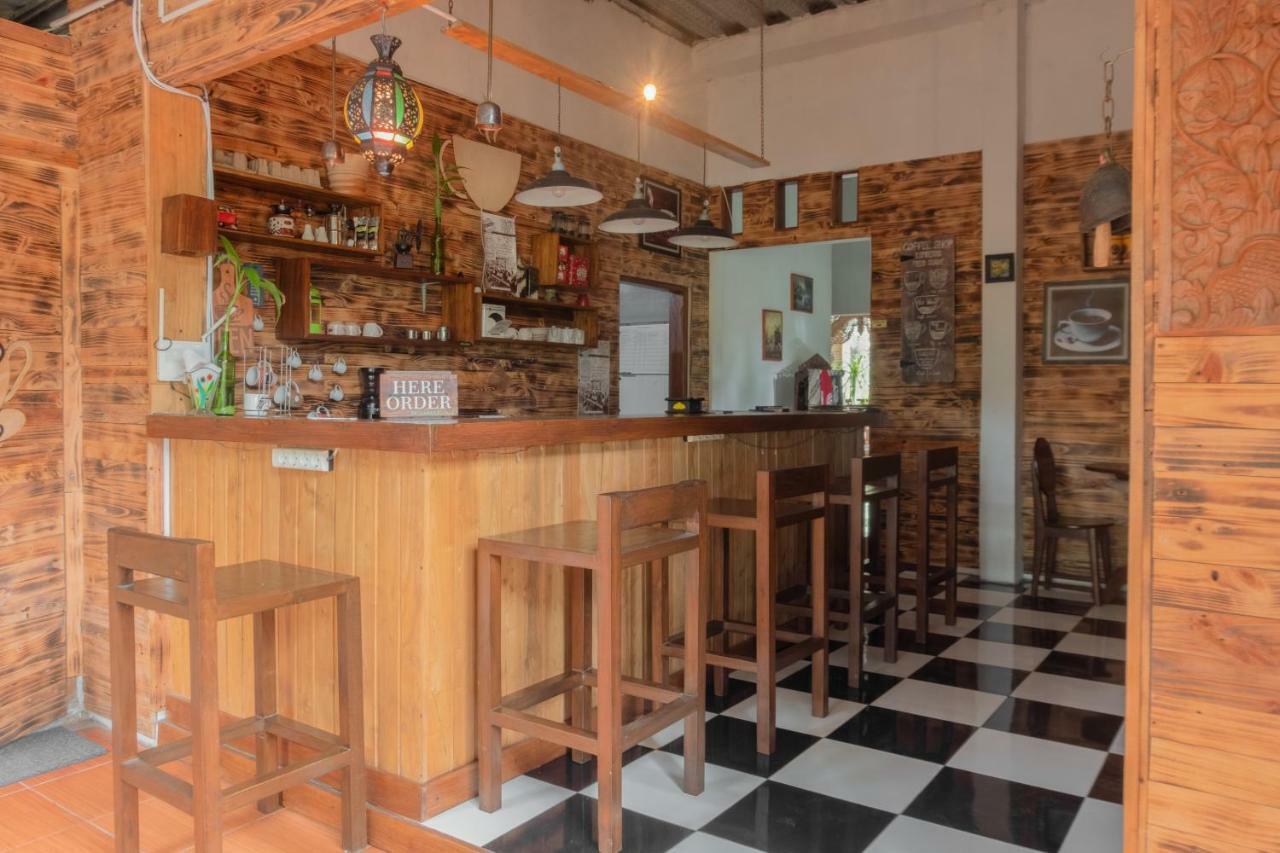 Hotel Batukaras Kalaras Εξωτερικό φωτογραφία